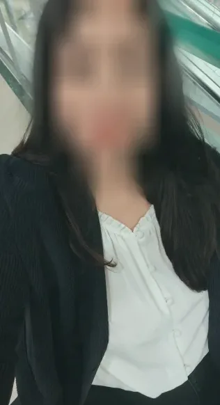 Alena, 39