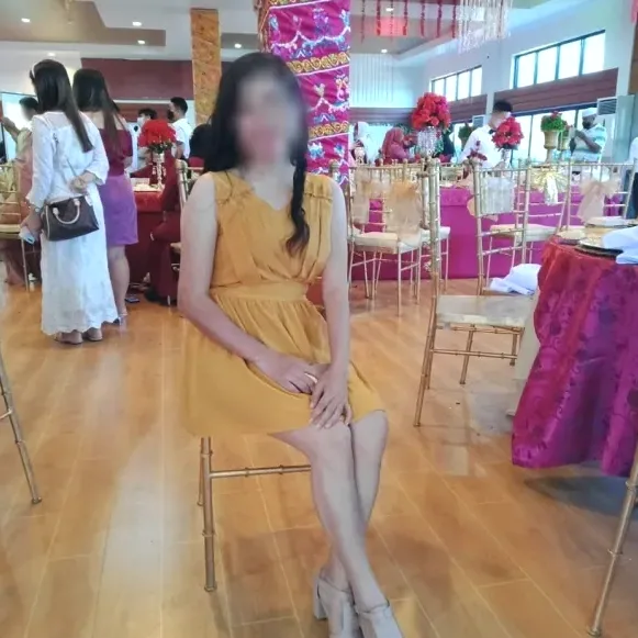 Elena, 34
