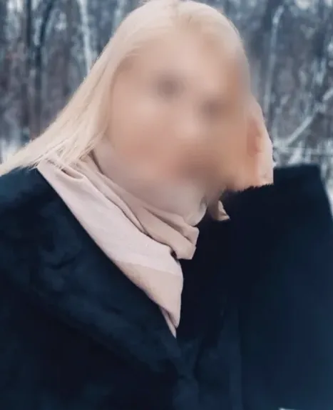 Eva, 36