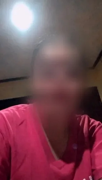 Manuela, 34