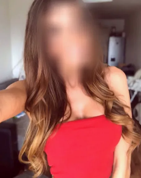 Thea, 35