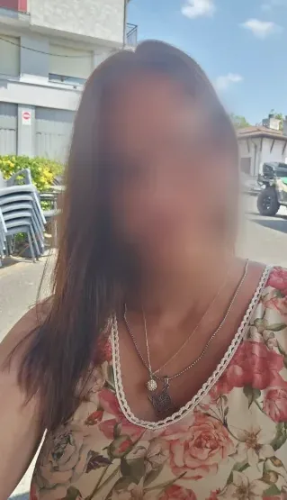 Vanessa, 39